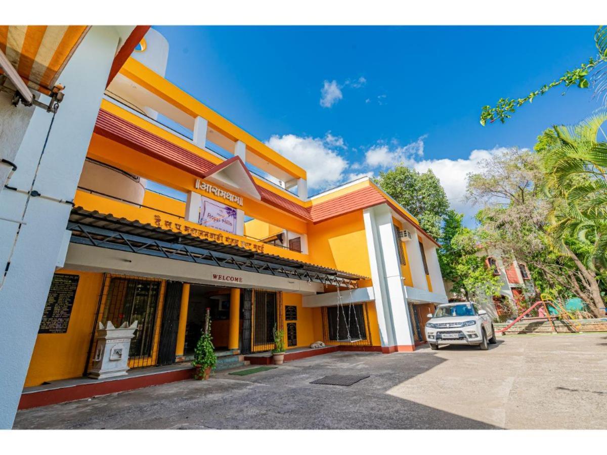 Отель Royal Hills Пуна Экстерьер фото