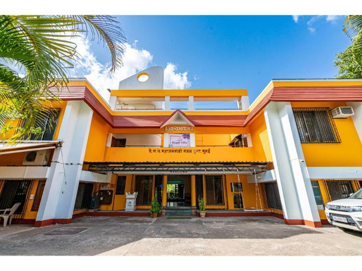 Отель Royal Hills Пуна Экстерьер фото